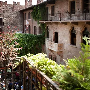 Relais Balcone Di Giulietta Верона